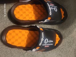 Badeschuhe/Slipper Onljum orange/schwarz Grösse 41 neu