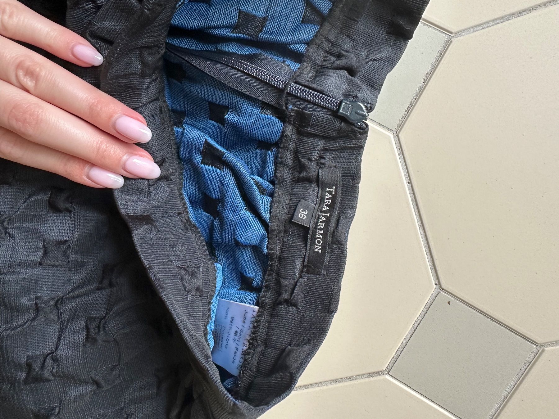 Gonne: Tara Jarmon Jupe Blau – Usato da Zürich venduto da aow_8p7m 1