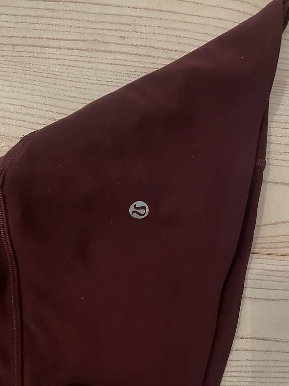 Leggings: Lululemon Flare Align Leggins 8 – Usato da Ipsach venduto da Cynicat 1