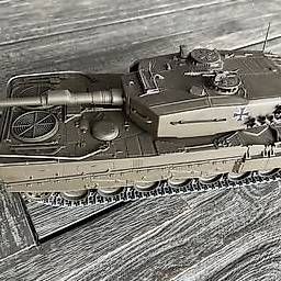 Modellbausätze & Standmodelle: Leopard 2 Minichamps Panzer – Gebraucht aus Faulensee von Neubi71 3