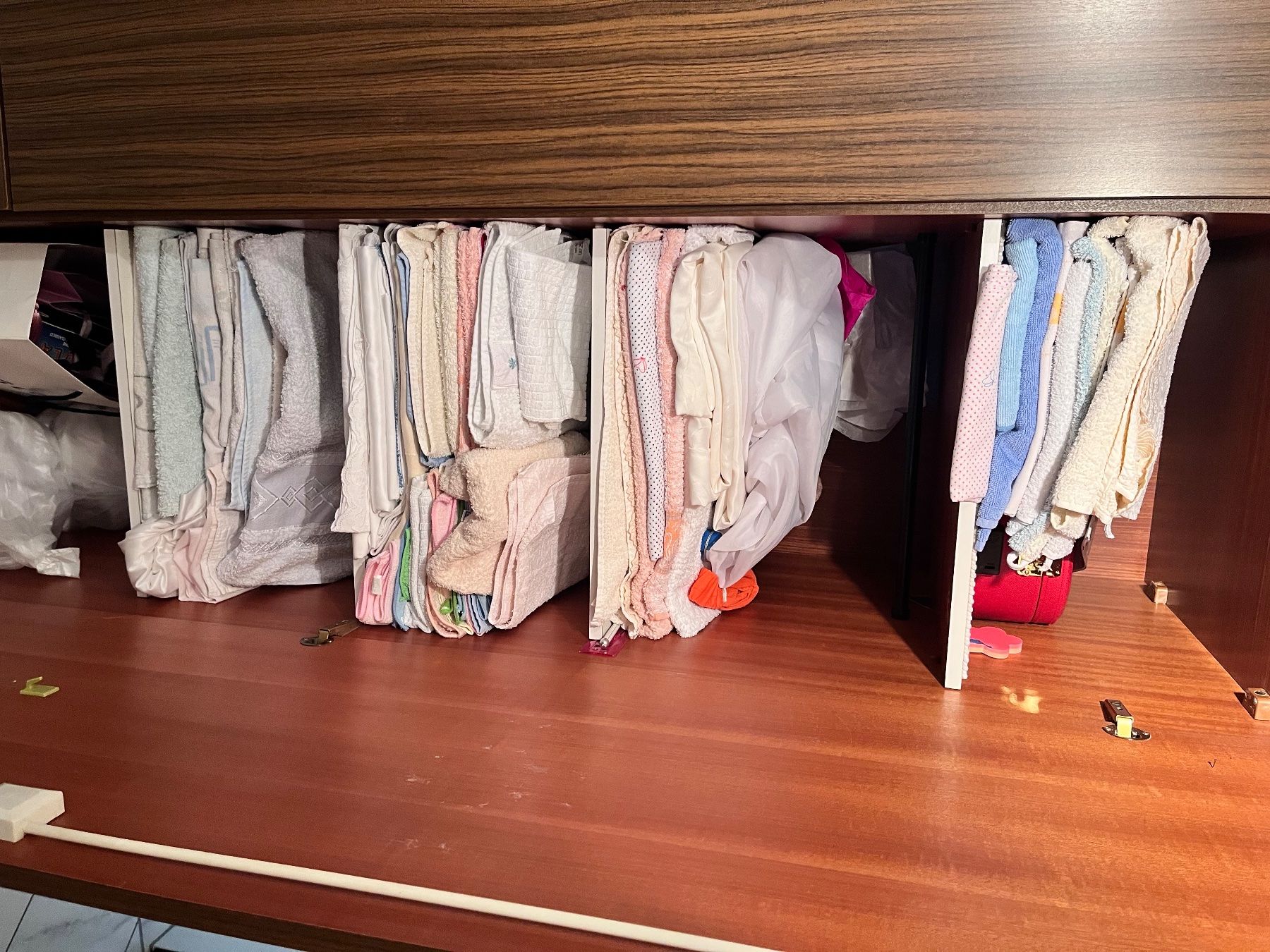 Armadi: Schrank braun – Usato da Hinwil venduto da dire07 3