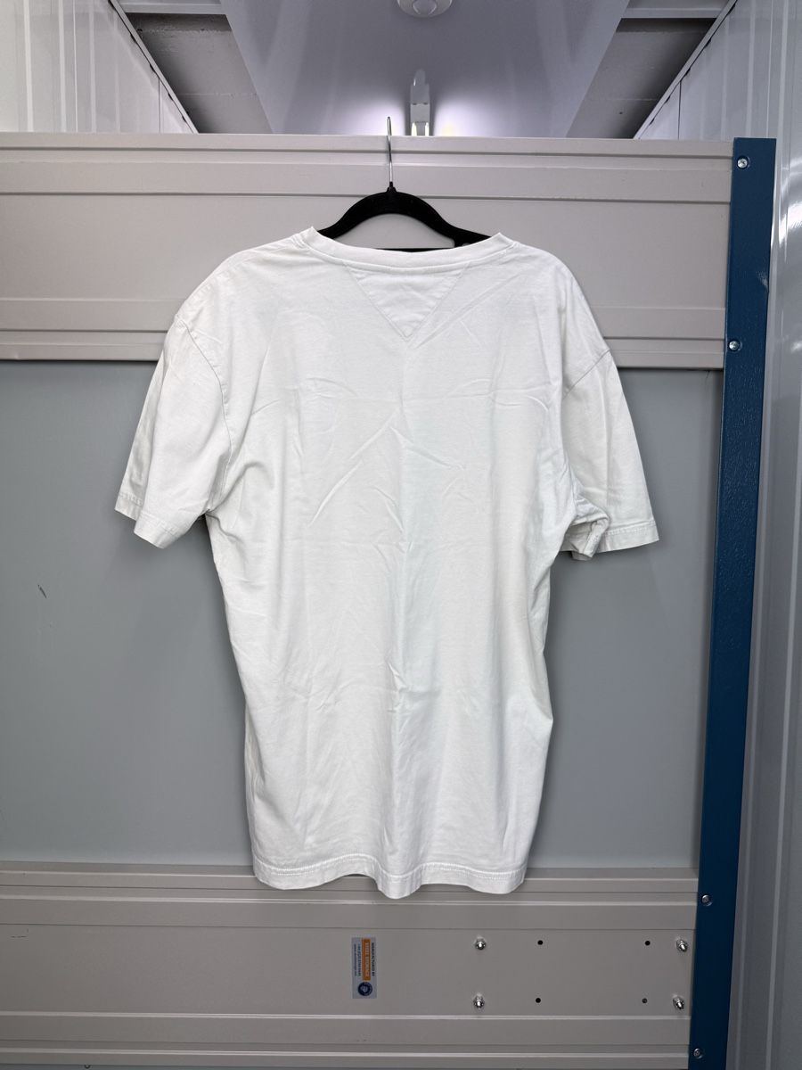 Tommy Hilfiger T-shirt: Tommy Hilfiger jeans tee – Usato da Lausanne venduto da Unehistoiredesapes 5