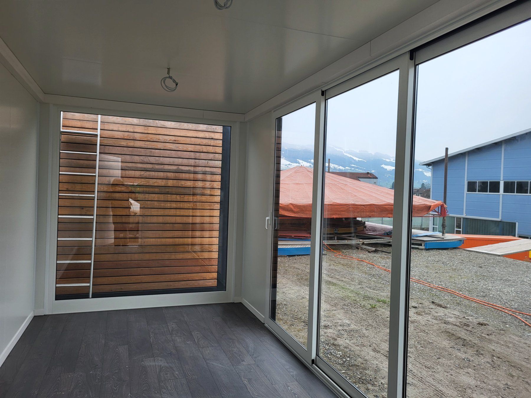 Gartenhäuser & Gewächshäuser: Gartenhaus, Container, Bürocontainer – Neu und originalverpackt aus Galgenen von contdeluxe 1