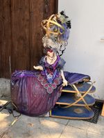 Figur Dame mit Stand(223)