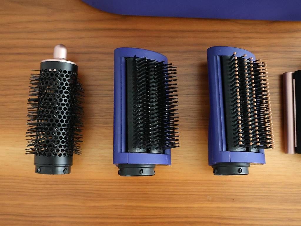 Asciugacapelli: Dyson Airwrap Aufsätze – Usato da Zürich venduto da Lisjak 3