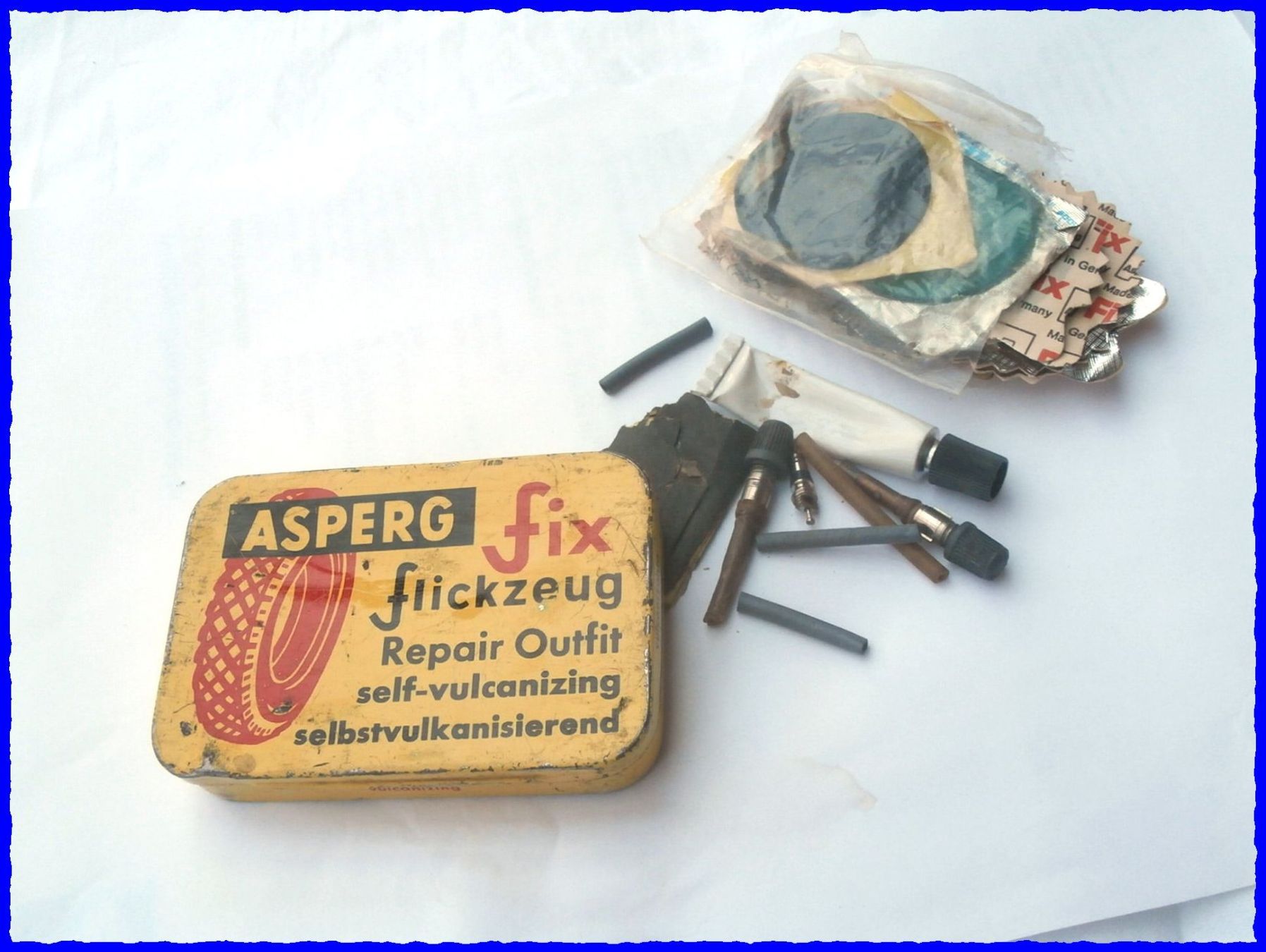 Barattoli: Blechdose "ASPERG" (D) - Pneu-Flickzeug – Usato da Worblaufen venduto da Re_mo81 1