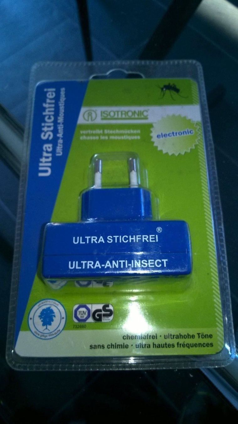 Il mondo degli animali: ISOTRONIC Anti-Moustiques / Stichfrei – Nuovo e nell'imballaggio originale da Avry-devant-Pont venduto da OBoss