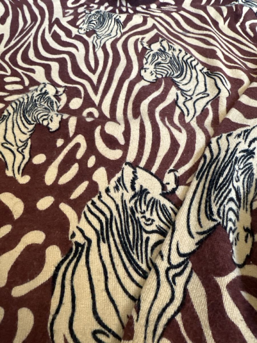 Pullover & Sweatshirts: Trendiger Zebra-Pullover Gr. XS/S – Gebraucht aus Liestal von ell_6xc7 2
