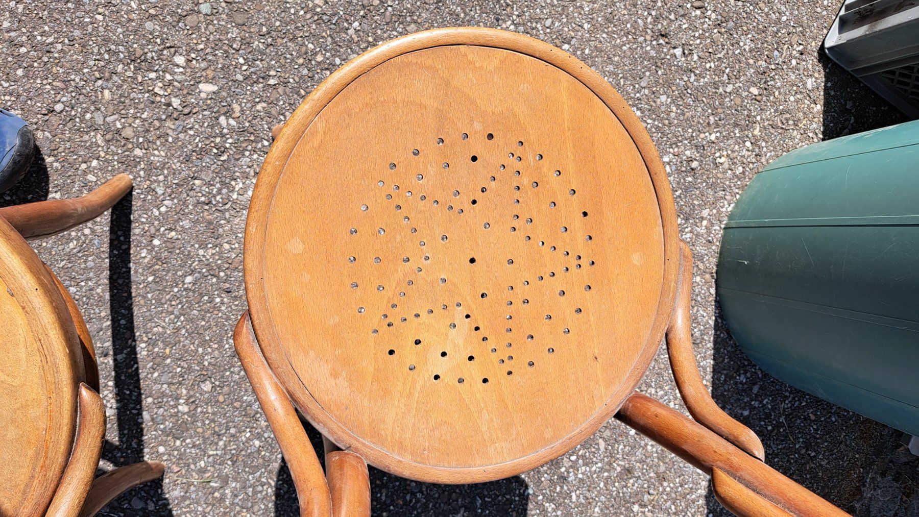 Chaises: Drei Beizenstühle, ähnlich Thonet – D'occasion à Langenthal par T.L. 4