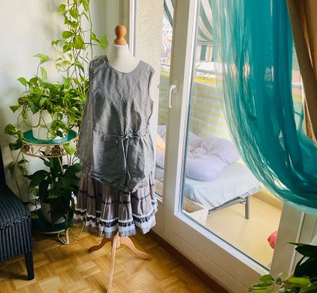 Génial top pur lin du designer chinois MAY HSU asymétrique M