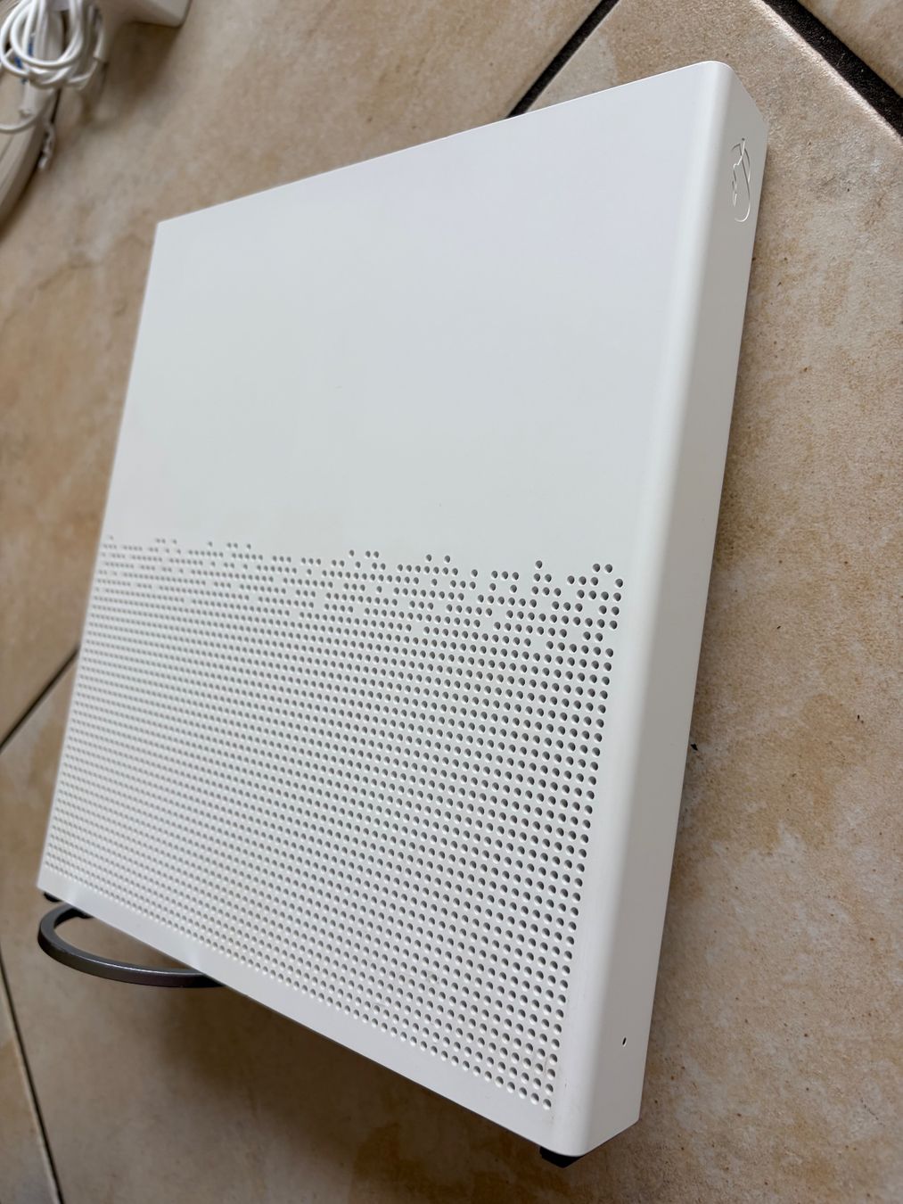 Swisscom Modem & Router: Internet-Box 3 Swisscom WLAN Router – Usato da Brüttisellen venduto da Fabiii.st 4