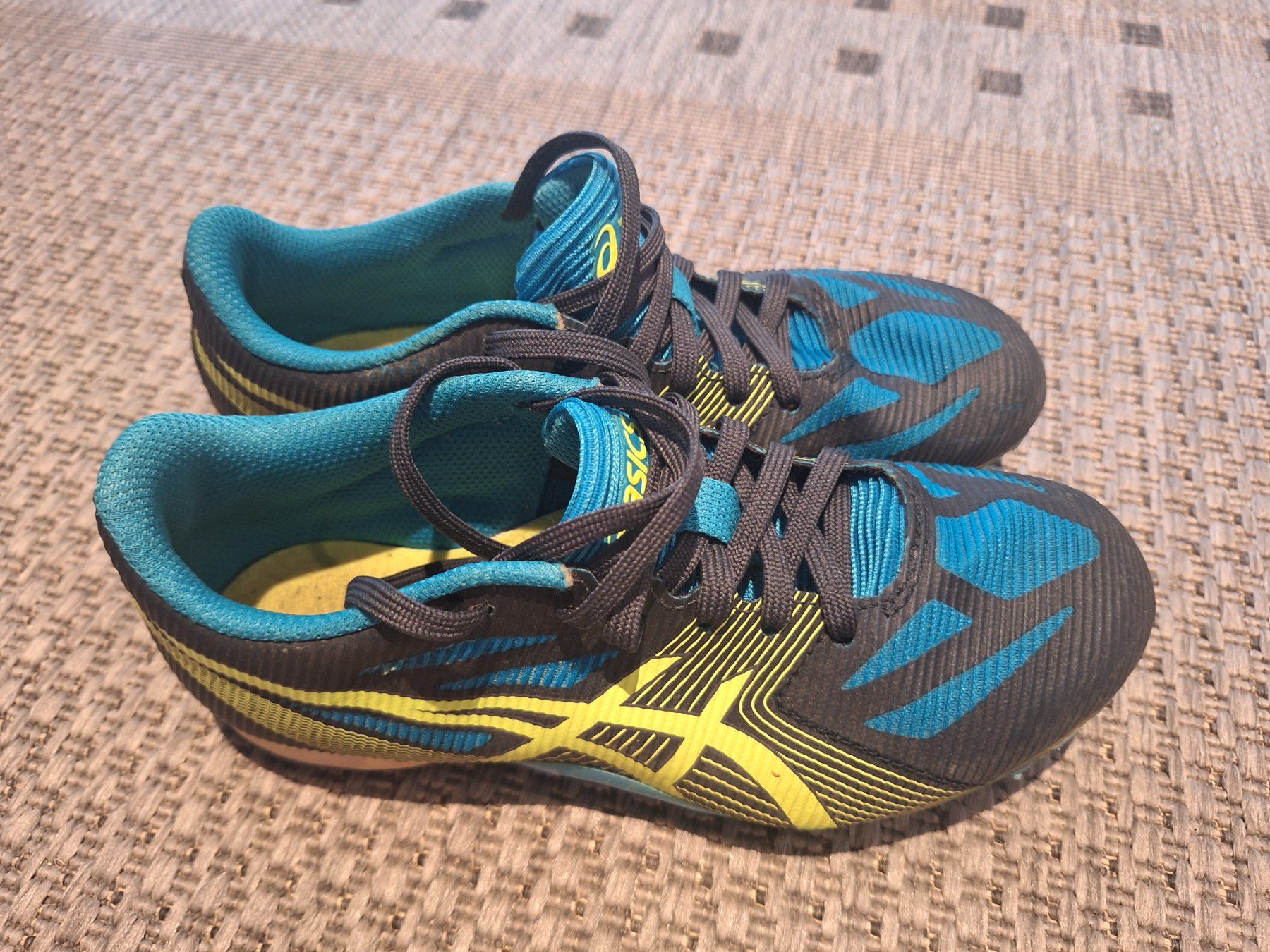 Asics Chaussures hommes: Nagelschuhe Leichtathletik, 35 – D'occasion à Oberwil b. Zug par hei_2dh5