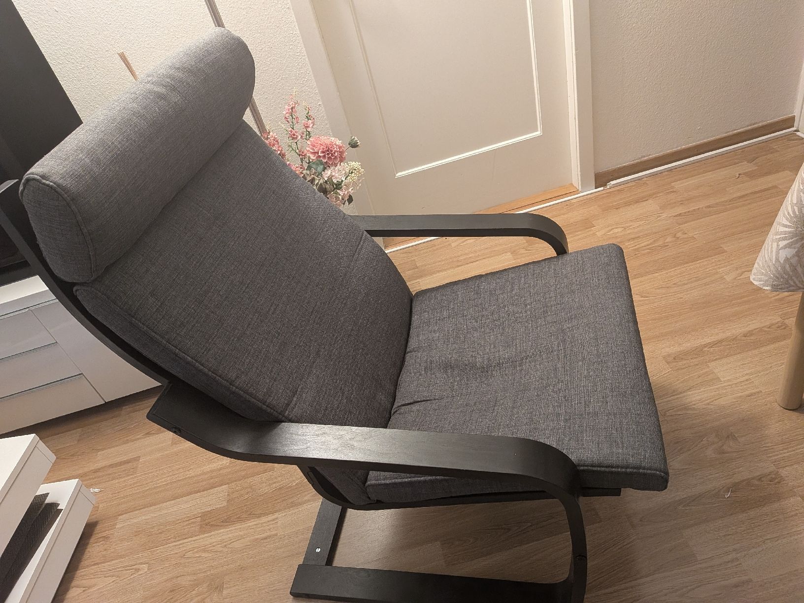 Ikea Poltrone: IKEA Armchair dark grey fabric frame good condition – Usato da Zürich venduto da cha_nx9f 3