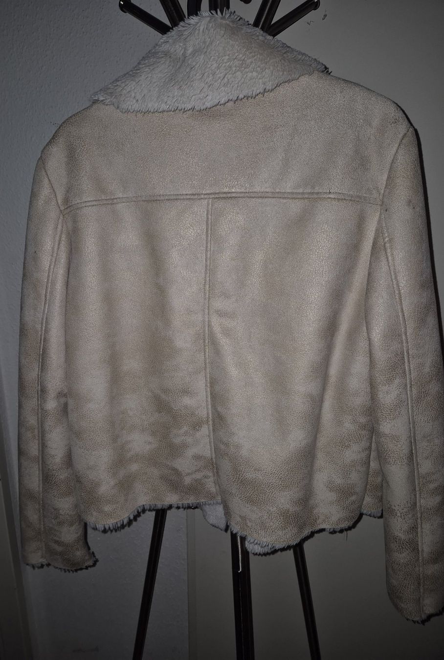 Giacche: Forever 21 Jacke mit Kunstfell – Usato da Aesch BL venduto da sar_j59l 3