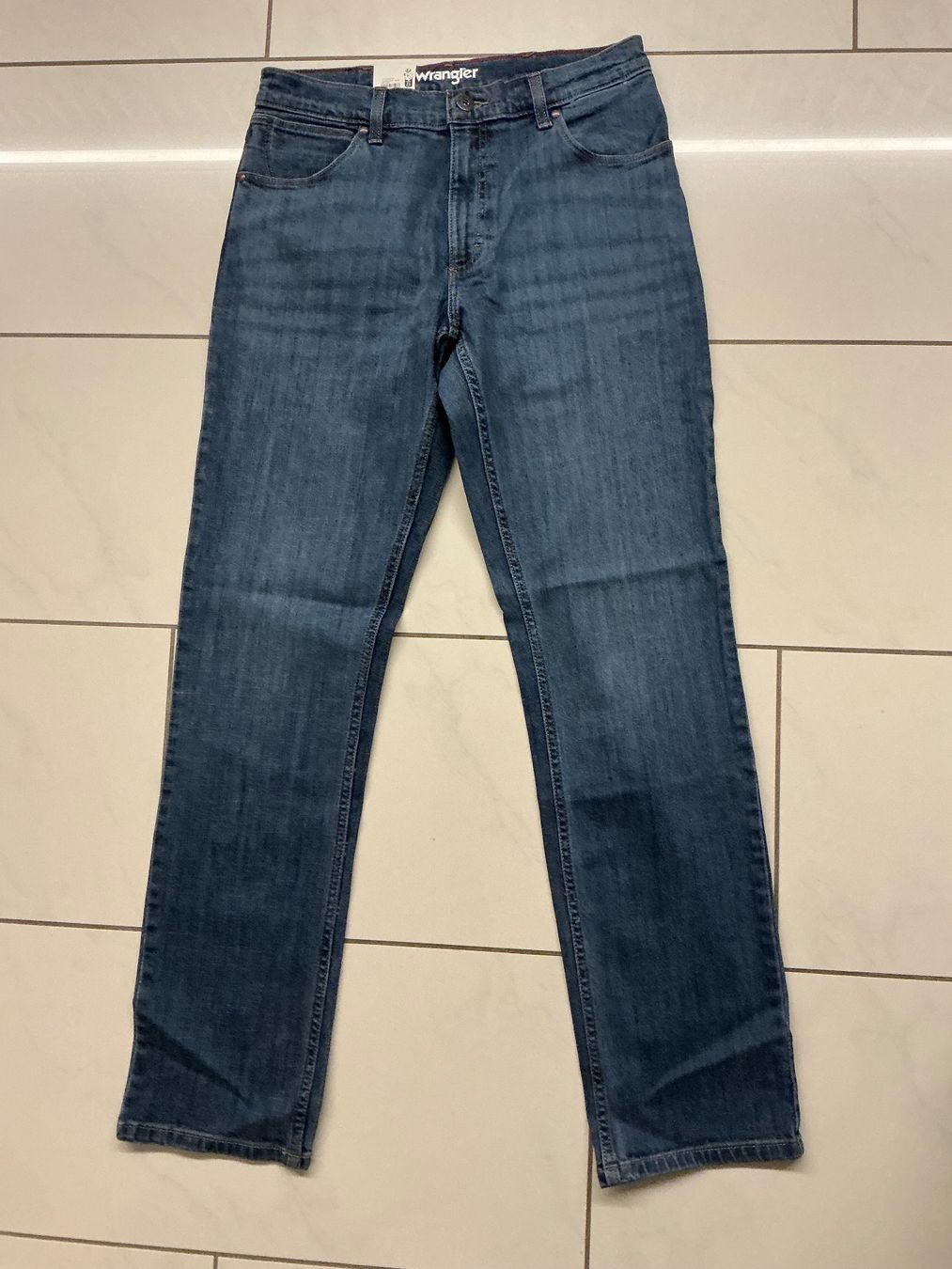 Wrangler Jeans: Wrangler Jeans Gr.32/34 – Nuovo e nell'imballaggio originale da Biel-Benken BL venduto da Sahra1