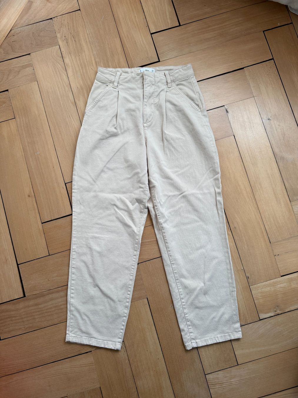 Mango Hosen: MANGO - High Waist Hose beige 36 – Gebraucht aus Zürich von Diazaio