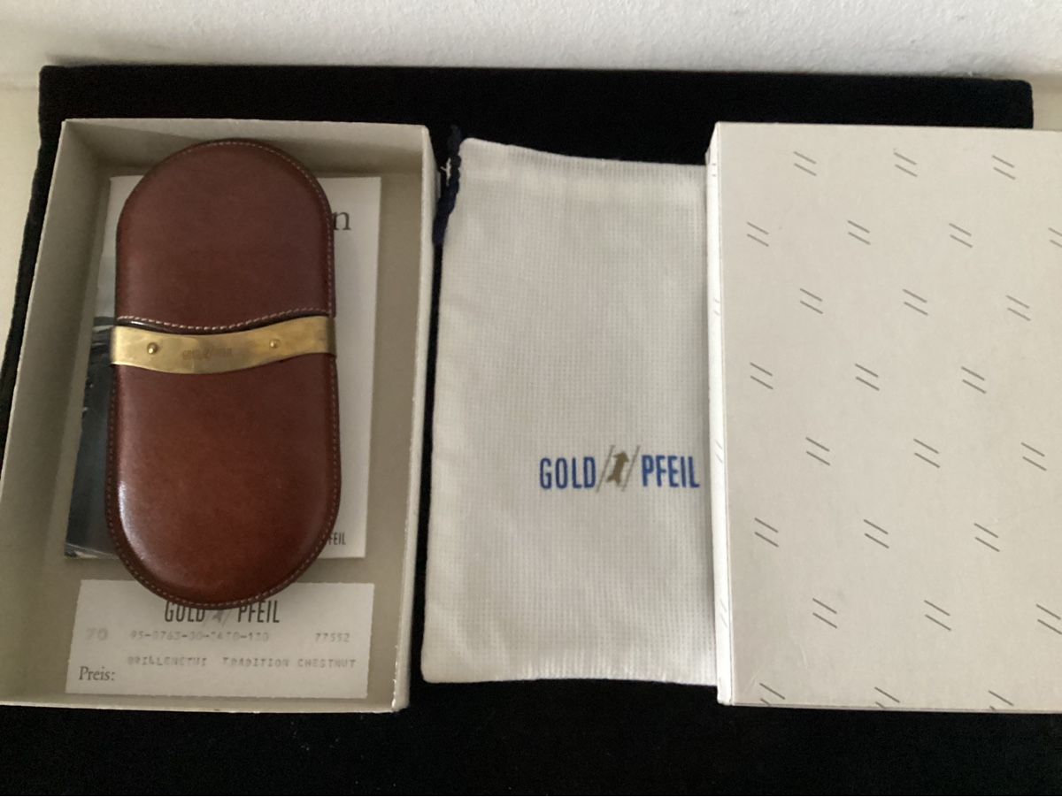 Altro in  Abbigliamento & Accessori: Goldpfeil, Brillenetui – Nuovo e nell'imballaggio originale da Salenstein venduto da Esprit57
