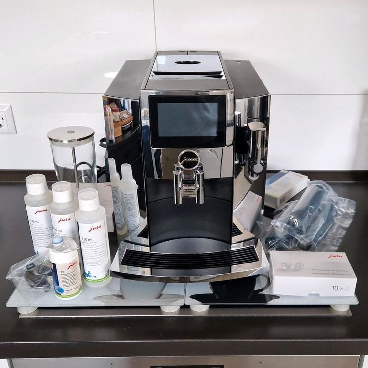 Jura S8 Chrome mit Garantie Mega viel Zubehör Kaufen auf Ricardo