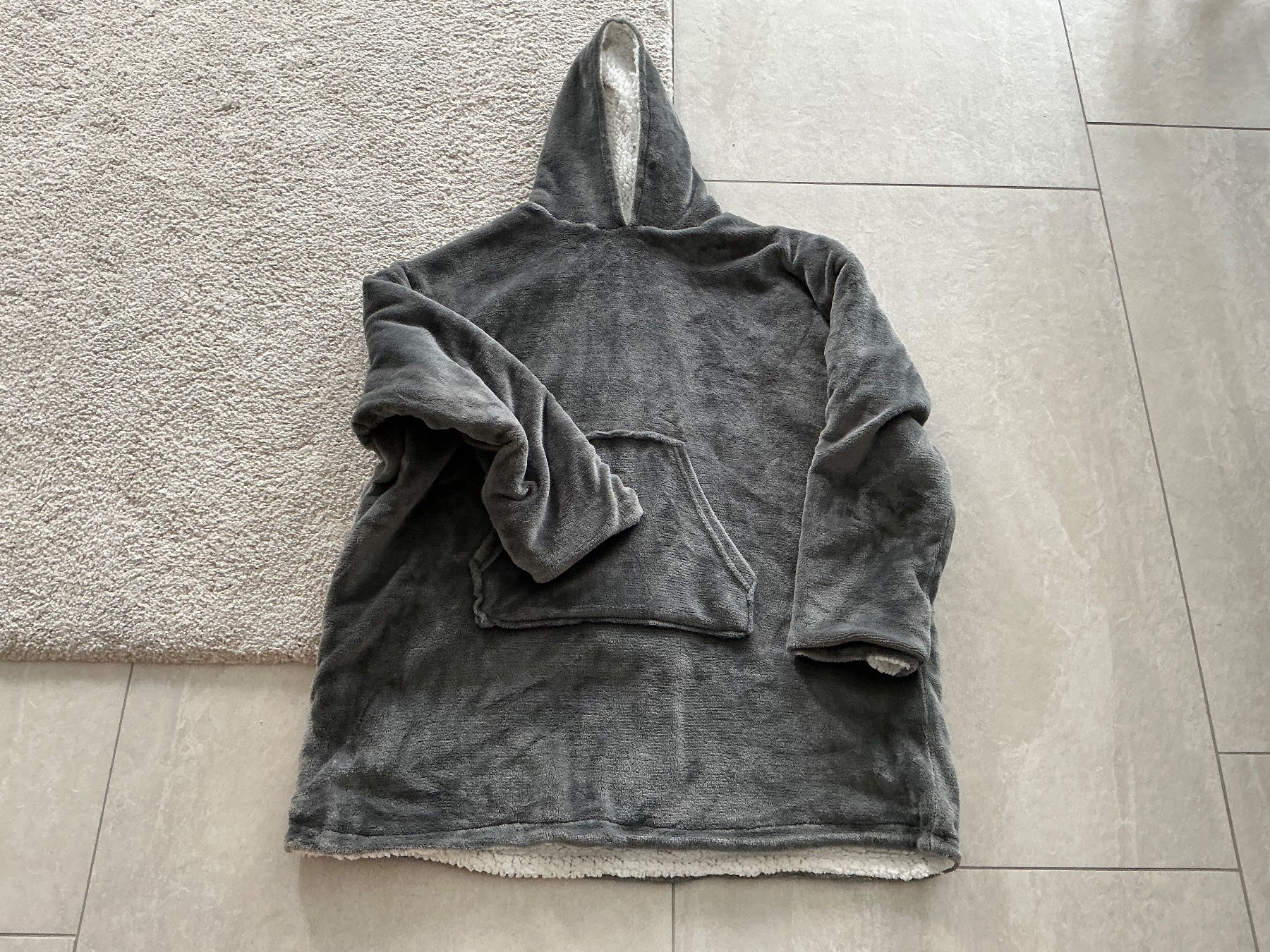 Maglioni & Felpe: Kuscheliger Hoodie Pullover Gr. Onesize – Usato da Würenlos venduto da Tina48