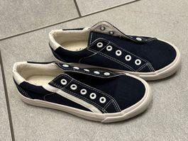 Sneaker Turnschuhe Schnürschuhe Grösse 34 NEU