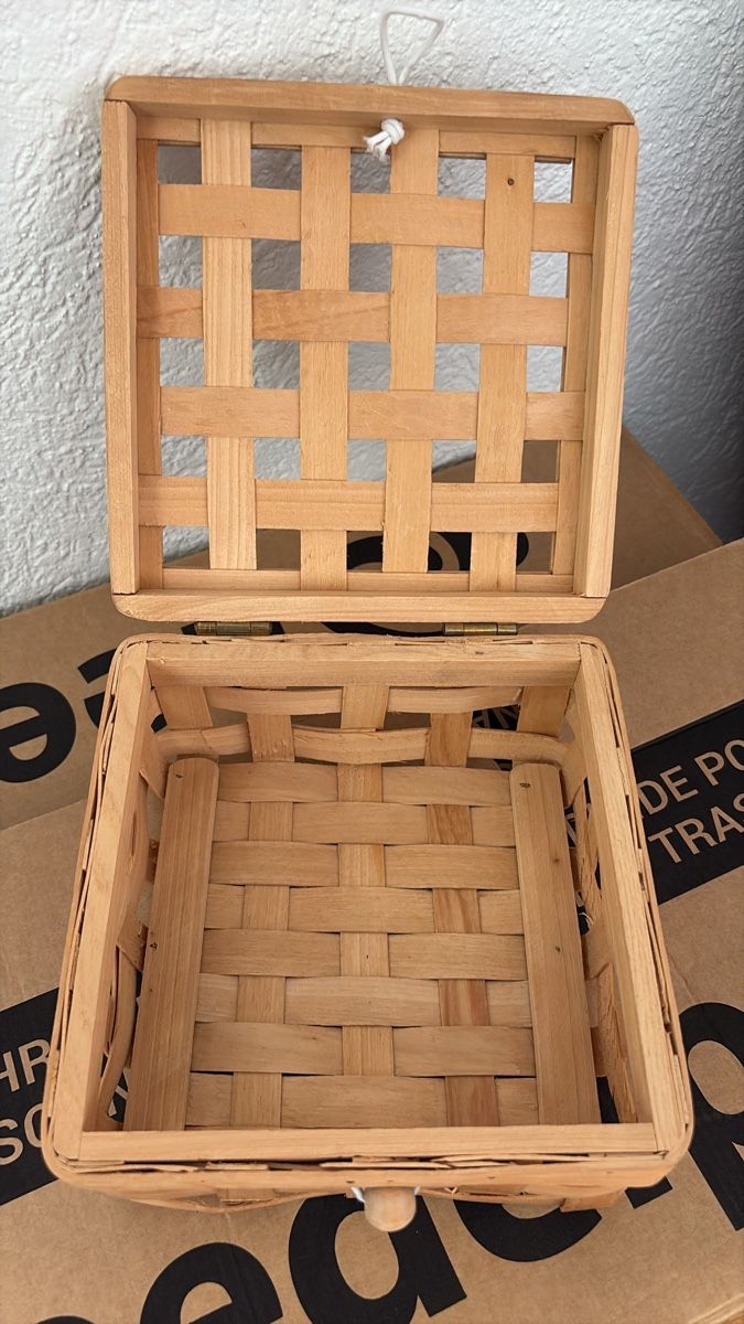 Autres articles pour la maison: Körbchen/ Box – D'occasion à Winterthur par Kolibri89