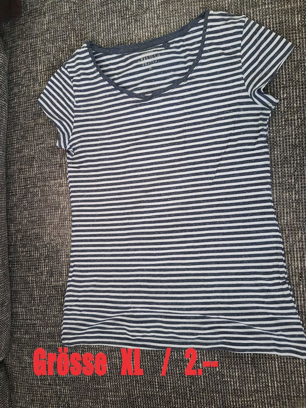 T-shirt: Shirt 1 – Usato da Benzenschwil venduto da Conny083 2