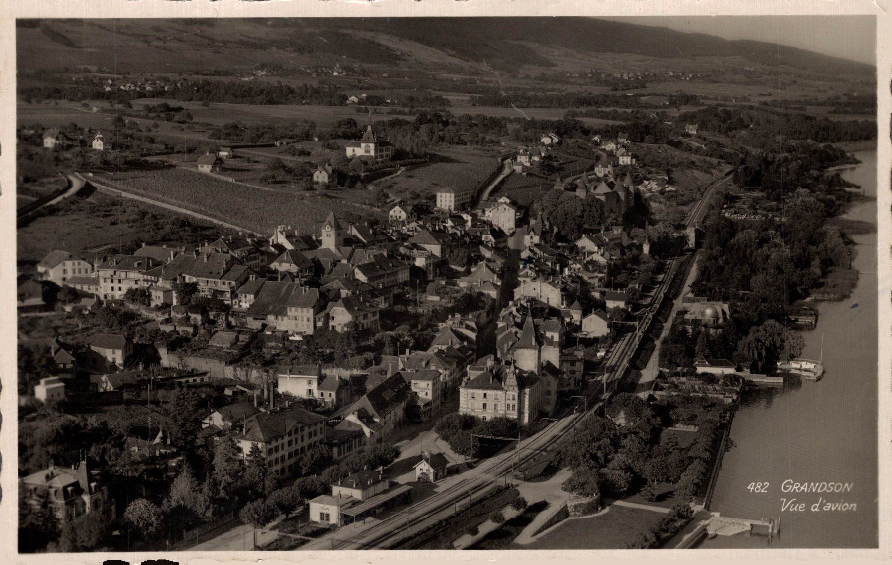 Cartes postales: Grandson. Vu d'avion – D'occasion à Bronschhofen par Astore