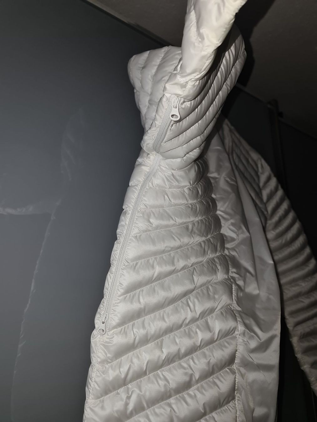 Bogner Giacche: Bogner daunjacke – Nuovo (secondo la descrizione) da Amriswil venduto da newschweiz 4