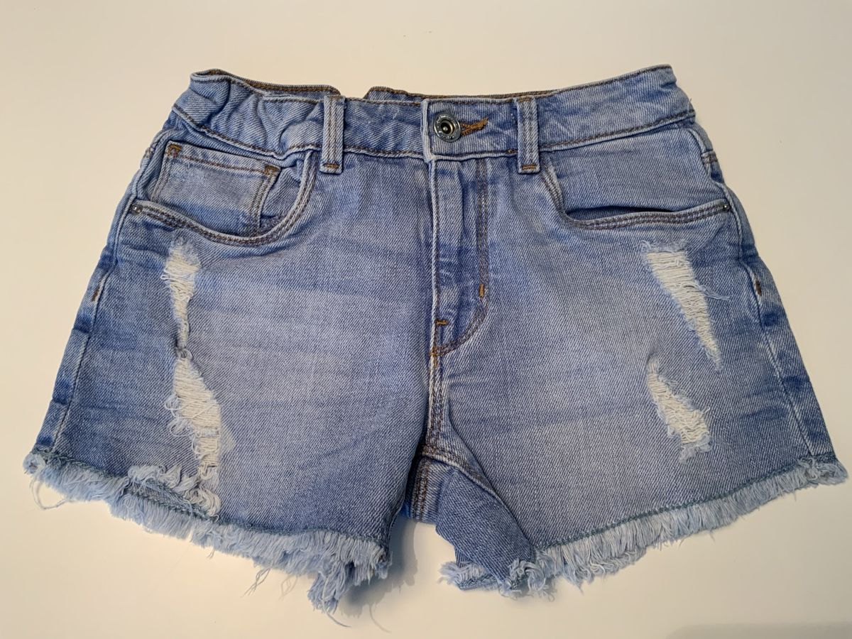 Zara Hosen: Shorts, Jeans, ZARA, Mädchen, Y10 – Gebraucht aus Stäfa von sylla73
