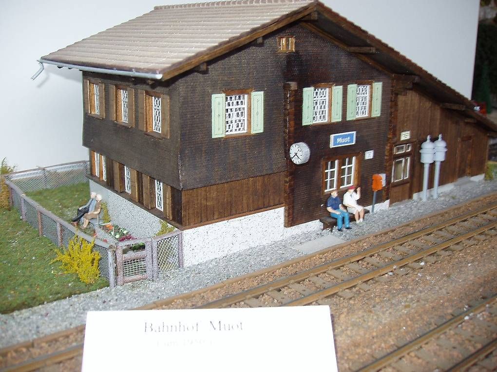 Modellini di ferrovie: RhB-Bahnhöfe Spur Om 1:45 – Nuovo (secondo la descrizione) da Laufen venduto da krokodil017 1