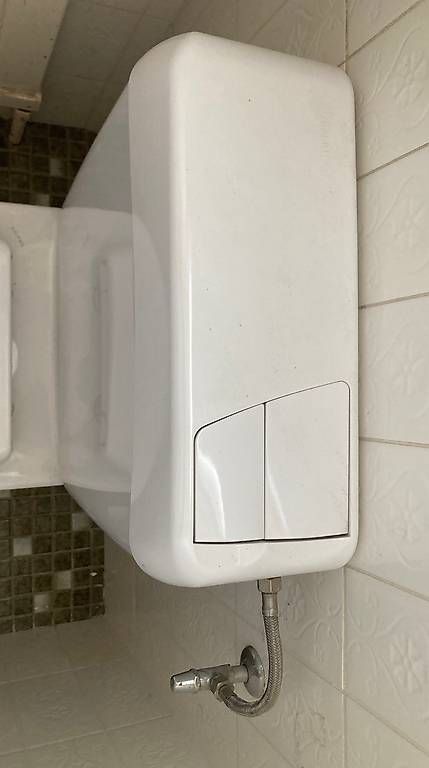 Laufen WC: WC au Sol Marque Laufen – D'occasion à Grandvaux par Crochet 3