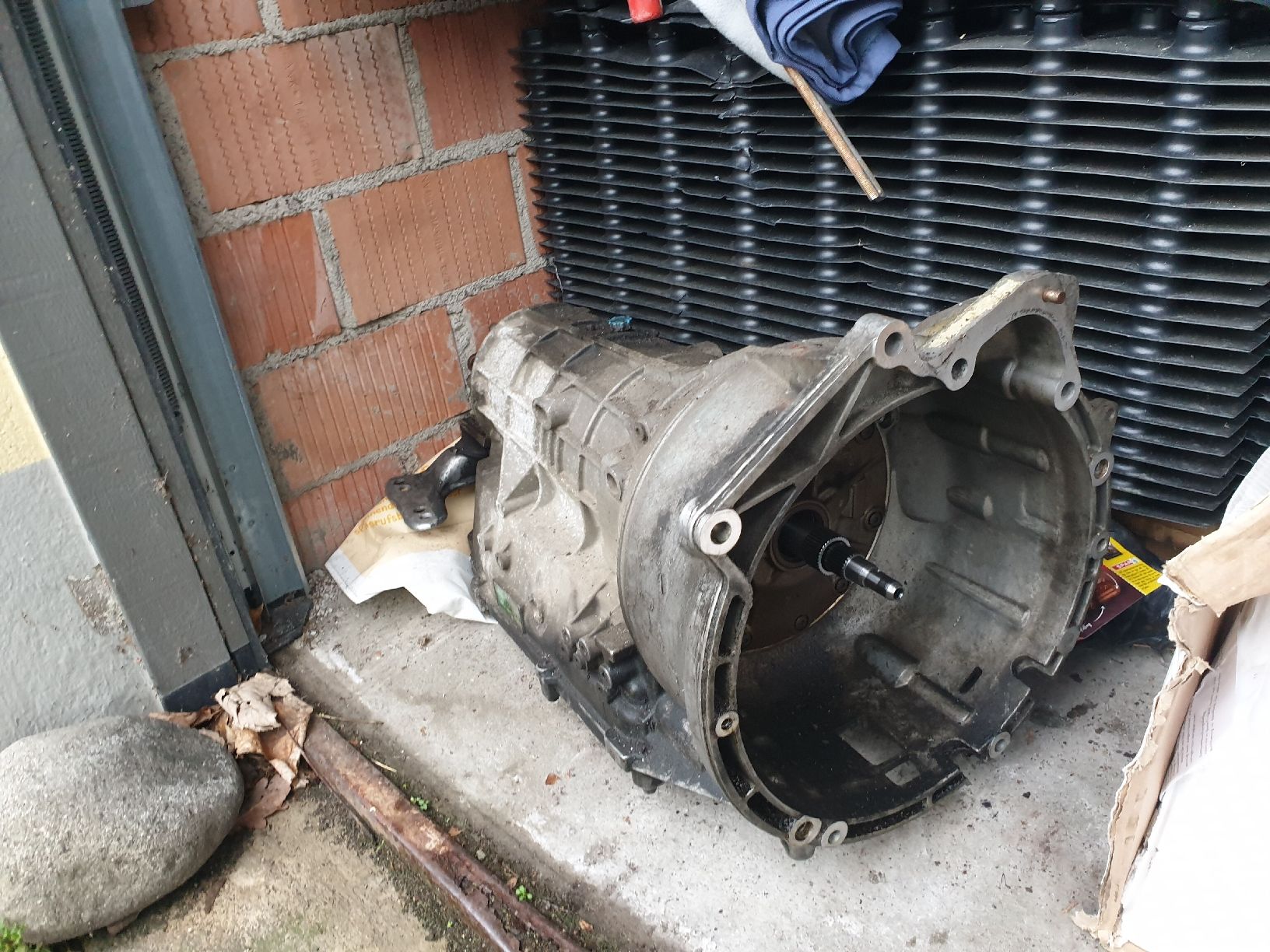 BMW Tutti pezzi di ricambio auto: Automatikgetriebe für BMW e36 – Usato da Unterkulm venduto da Boris_95 1