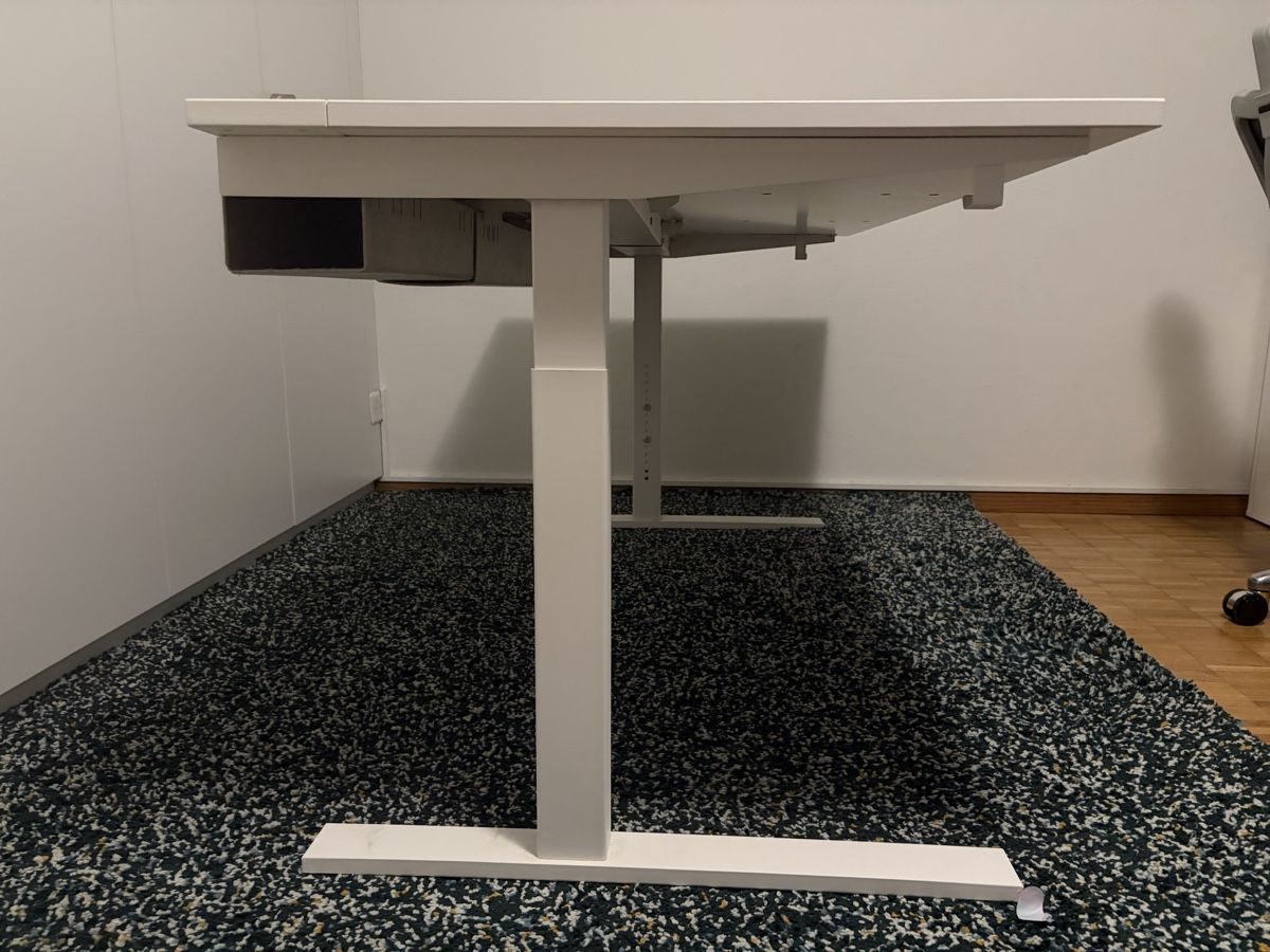 Scrivanie: Büro Pult (iKea MITTZON) – Usato da Neuheim venduto da SF2004 1