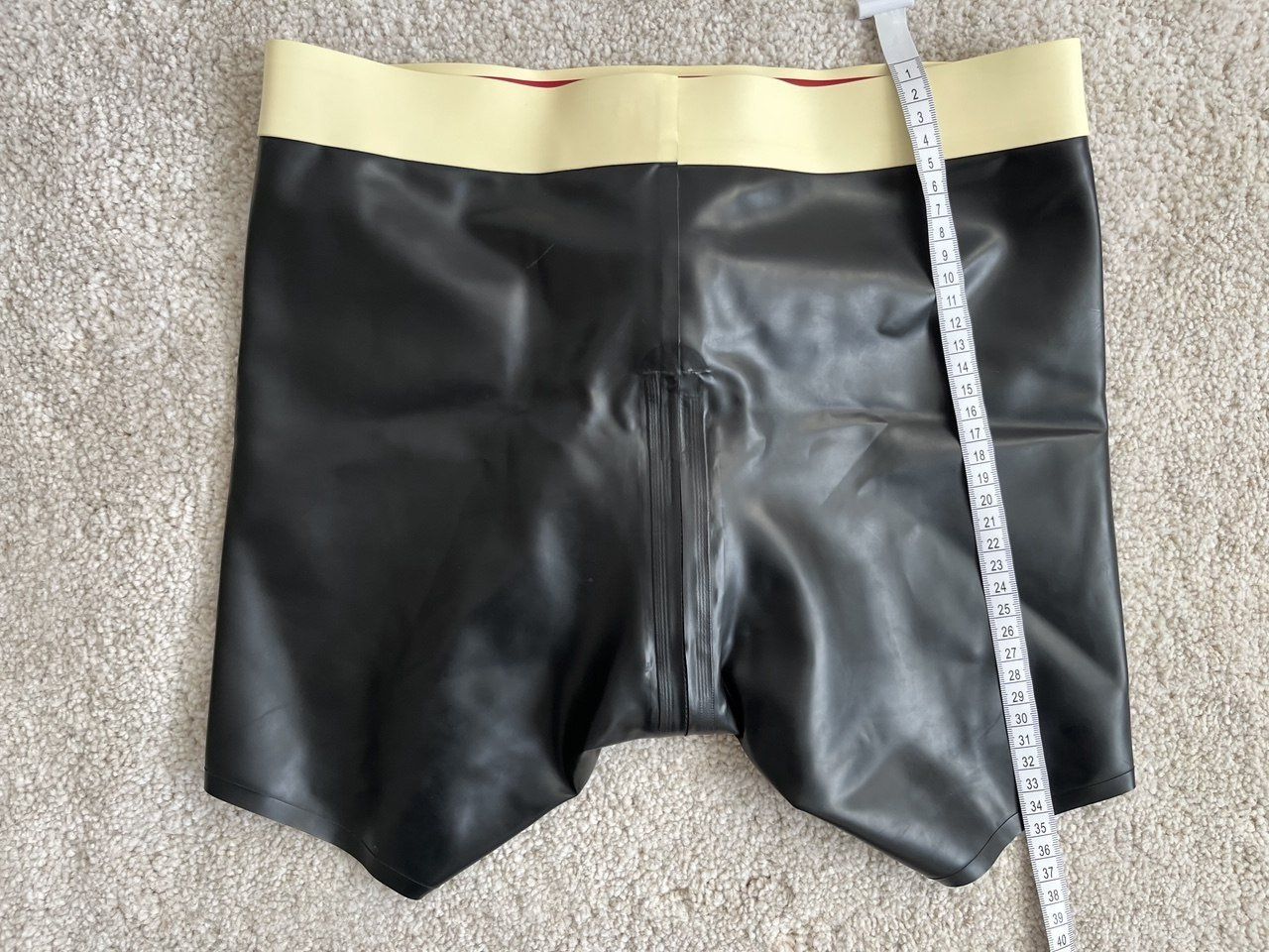 Biancheria intima: Simon O. Latex Shorts S Chloriert – Usato da Romanshorn venduto da gas_c52c 3