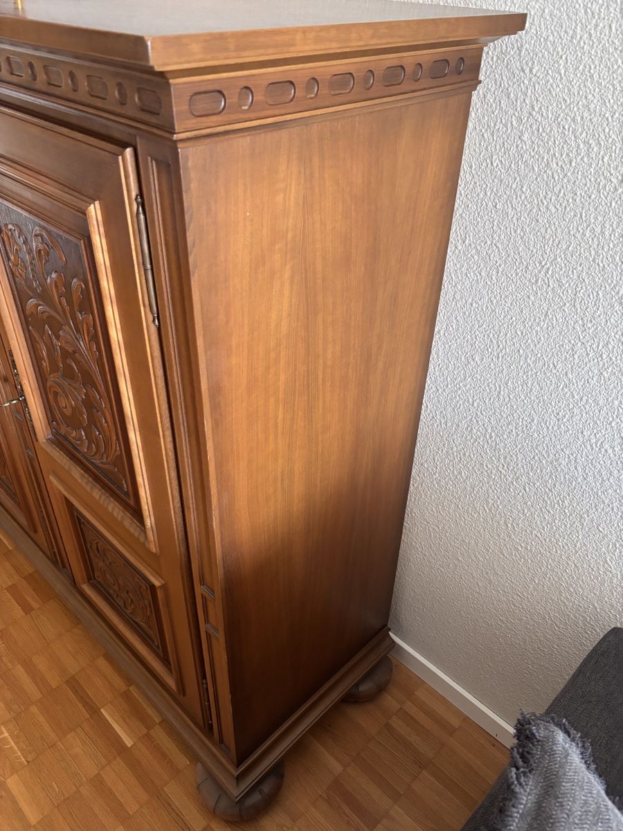 Credenze: Antikes Buffet / Büfett  - Eschenholz - Massiv – Usato da Luzern venduto da Housejunky 5