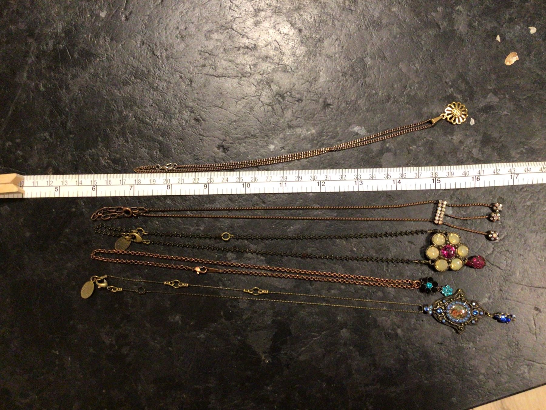 Catenine: A vendre: petit pendentif incrustations de métal – Usato da ORBE venduto da mar_j9rz 1
