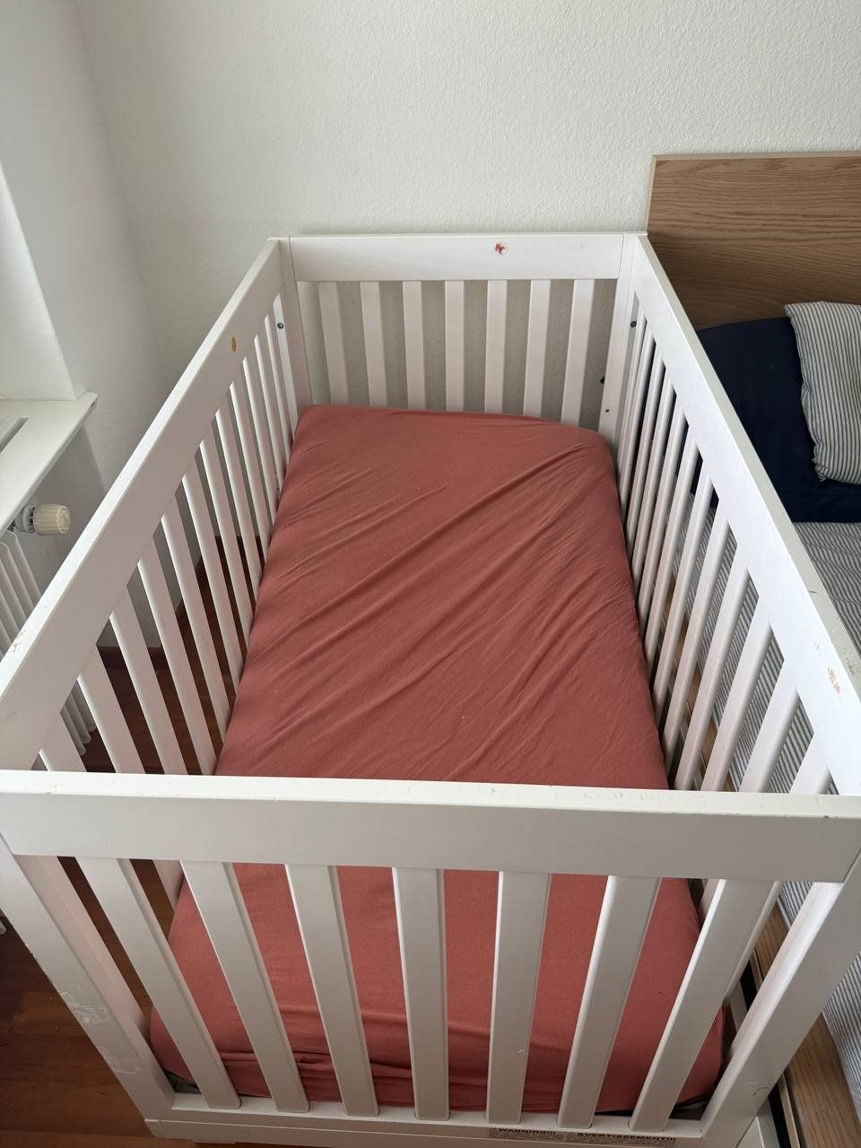 Lits: Cot / toddler bed 130x70 – D'occasion à Rüschlikon par auseverysoup