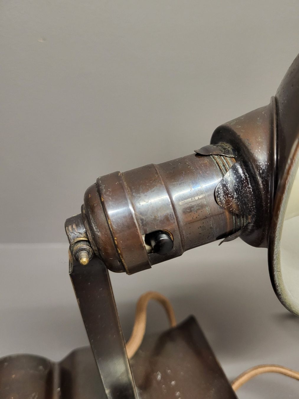 Lampade: Klemmlampe Adjusto- Lite Antik mit Kabel und Stecker – Usato da Zürich venduto da BOAC1943 1