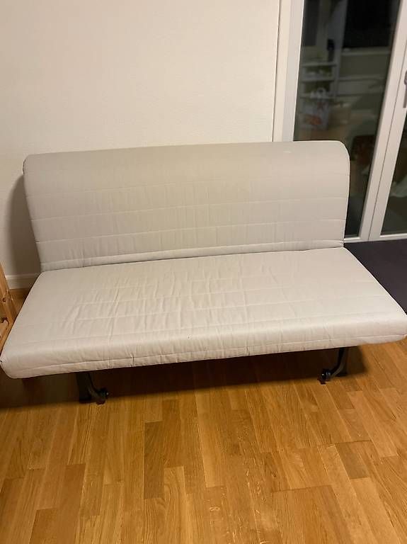 Divani: Schlafsofa abzugeben – Usato da Basel venduto da max_w5dy 2