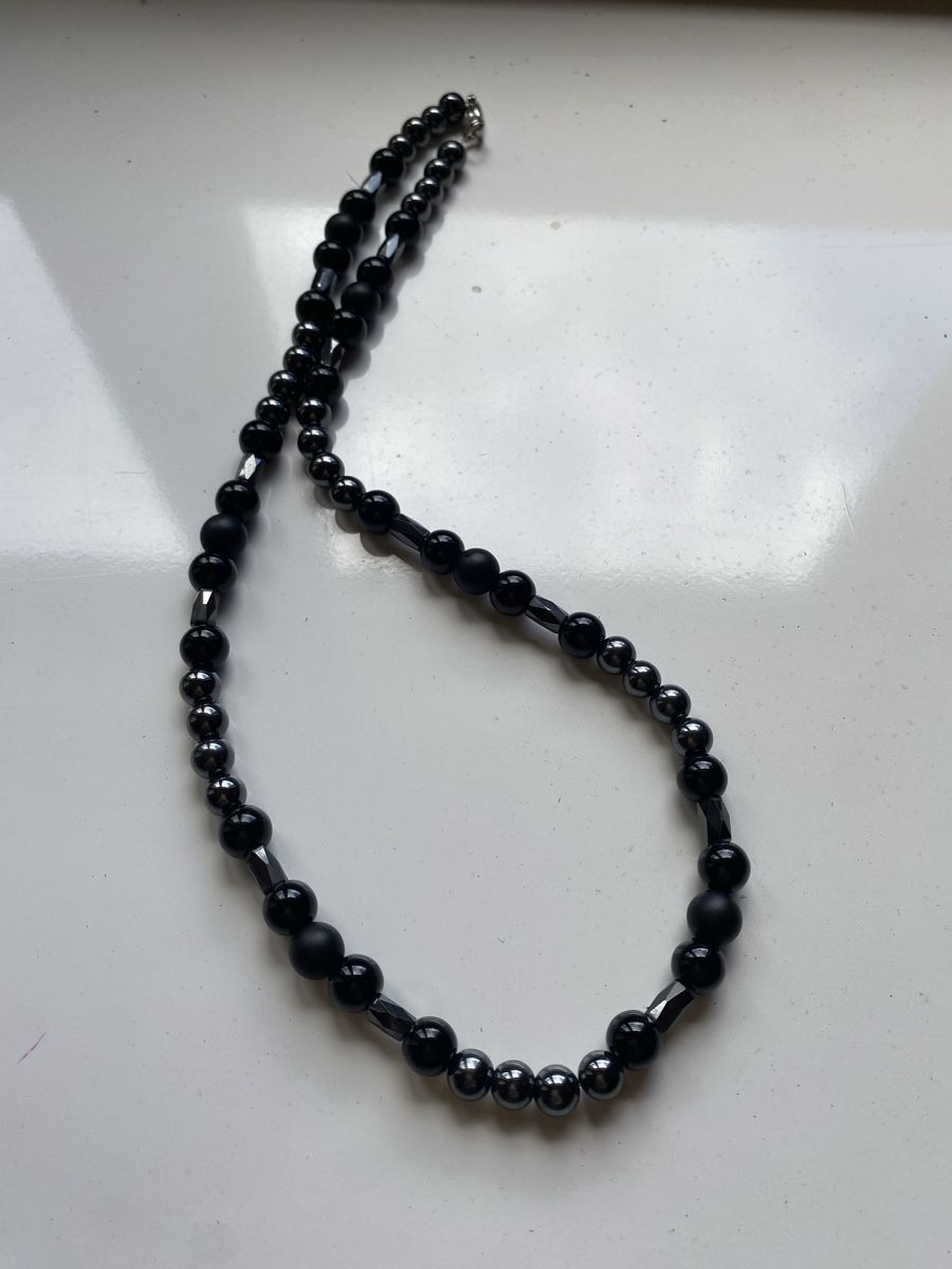 Onyx Colliers: Halskette Hämatit und Onyx  – Neuf avec emballage d'origine à Bächli (Hemberg) par aika012