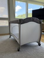 Hauck Reisebett Kinderbett mit Matratze und Tasche neuwertig