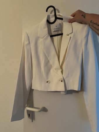 Blazer court Stradivarius taille M neuf 