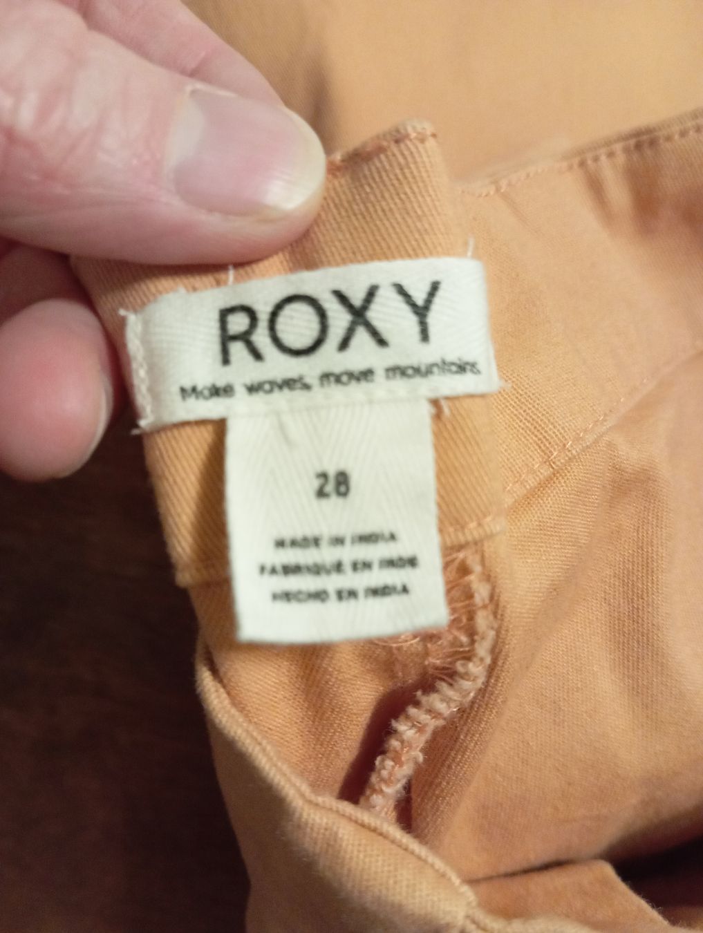Roxy Pantaloni: Trendige Roxy Hose, Gr. 28, Top Zustand – Nuovo (secondo la descrizione) da Tamins venduto da LisaMorpurgo 6