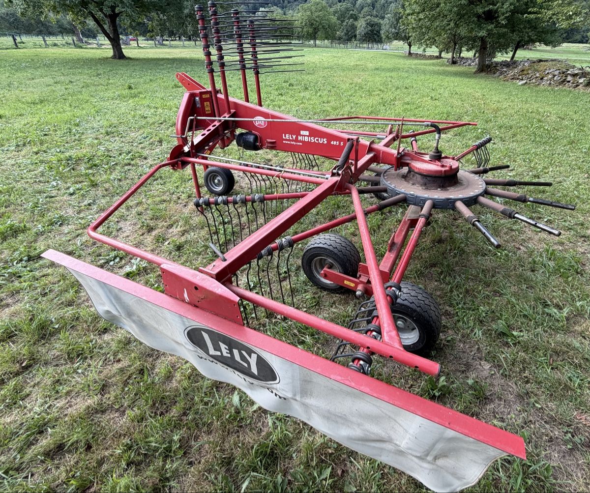 Lely Raufutterernte: Lely Kreiselschwader – Gebraucht aus Grono von Maxtim 4