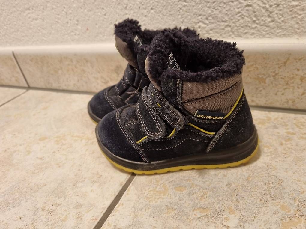 Schuhe für Jungen: Winterschuhe 23 – Gebraucht aus Horw von arco35 2