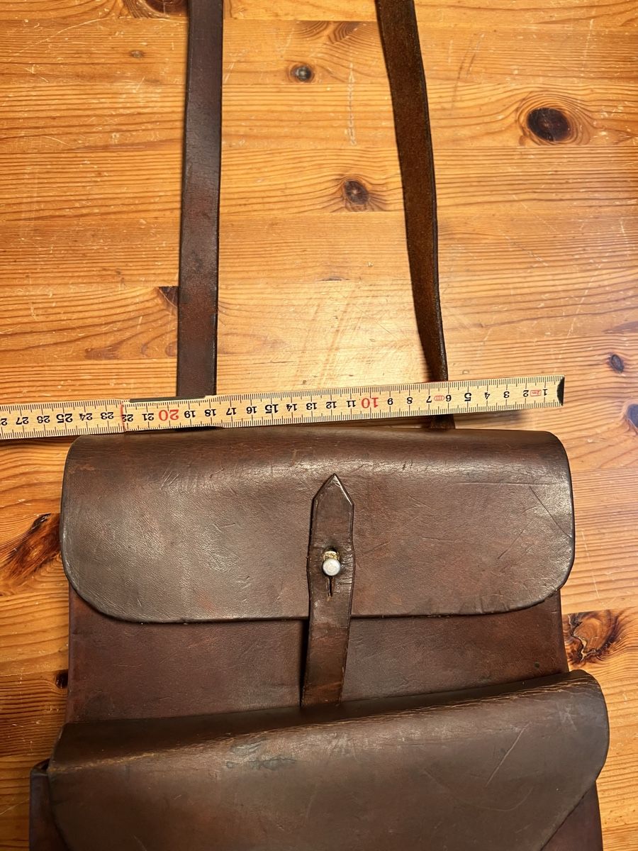 Schweizer Armee Borse: Ledertasche Antik Vintage Armee – Usato da Sevelen venduto da Ritiplampi 3