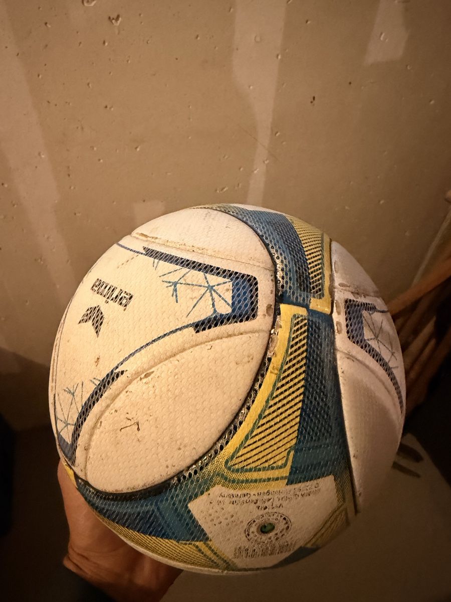 Palloni: Fußball Size 4 Halle  – Usato da Horgen venduto da baluu_10 1