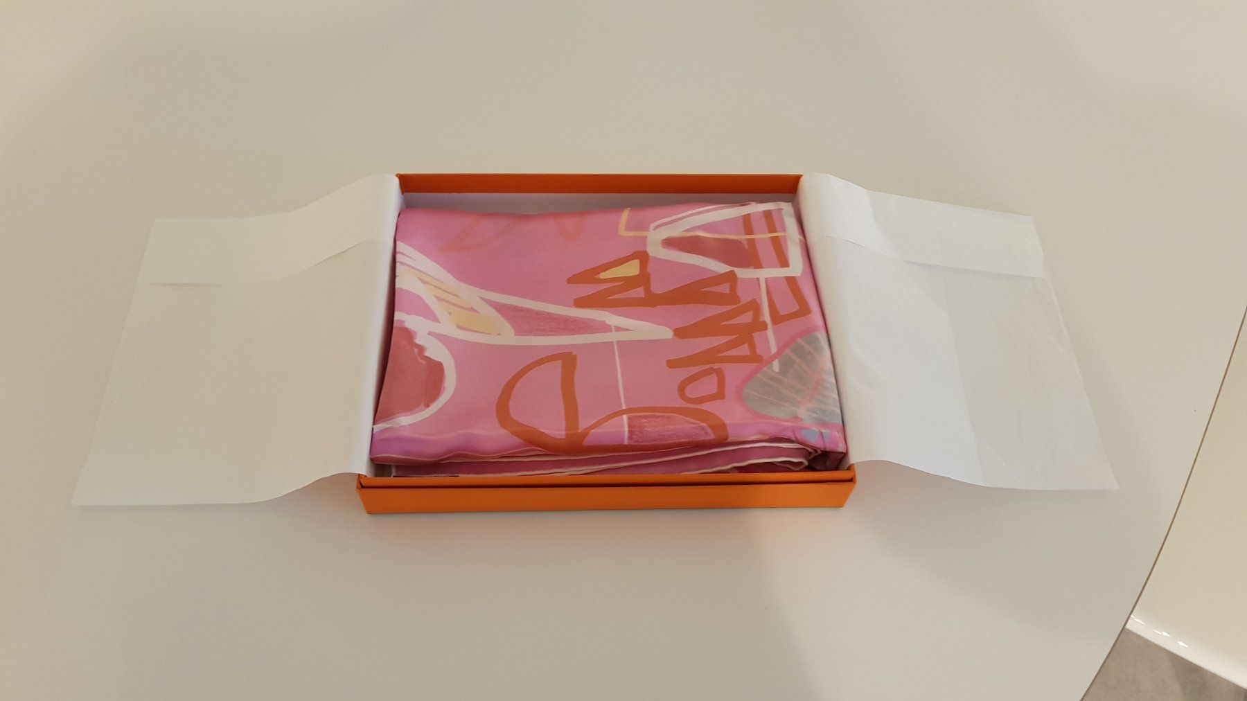 Hermès Foulard & Sciarpe: Rare Hermès scarf 140cm – Nuovo (secondo la descrizione) da Zug venduto da LindaManga 4