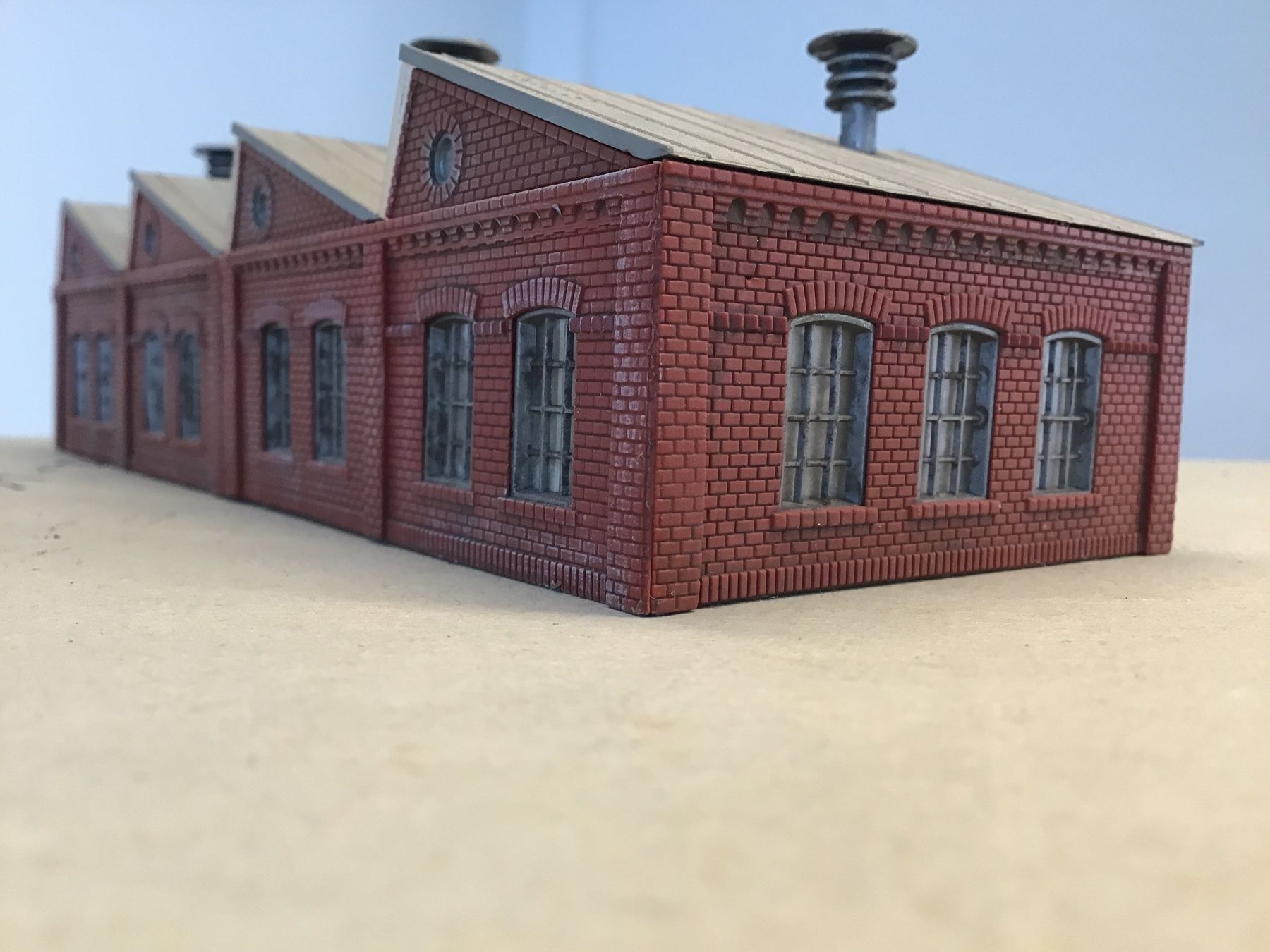 Modellini di ferrovie: Fabrikgebäude Backstein Modellbau, gebaut SPUR N – Usato da Männedorf venduto da Spezial-Modelle 2