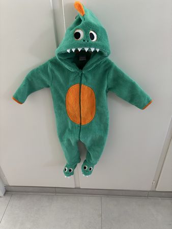 Süsser Dinosaurieroverall Gr 68